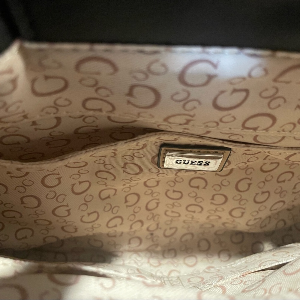 Guess Quilted Black Shoulder Bag - Picture 10 of 14